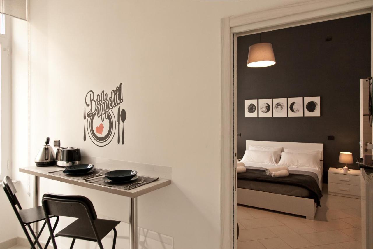 Le Corti Di Napoli Apartments Exterior foto